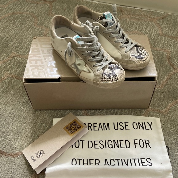 Golden Goose Superstar Sneakers in white python and ice star. Size 36 - Picture 3 of 9
